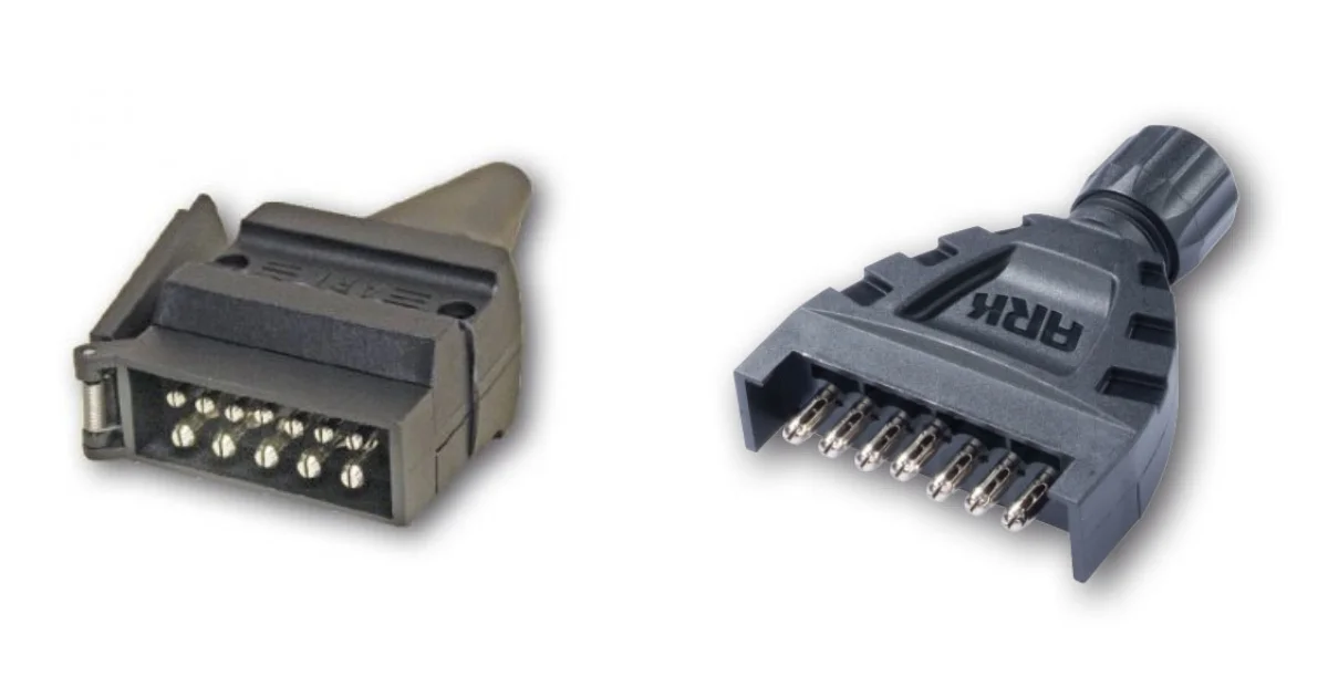 12-Pin and 7-Pin trailer plugs side by side